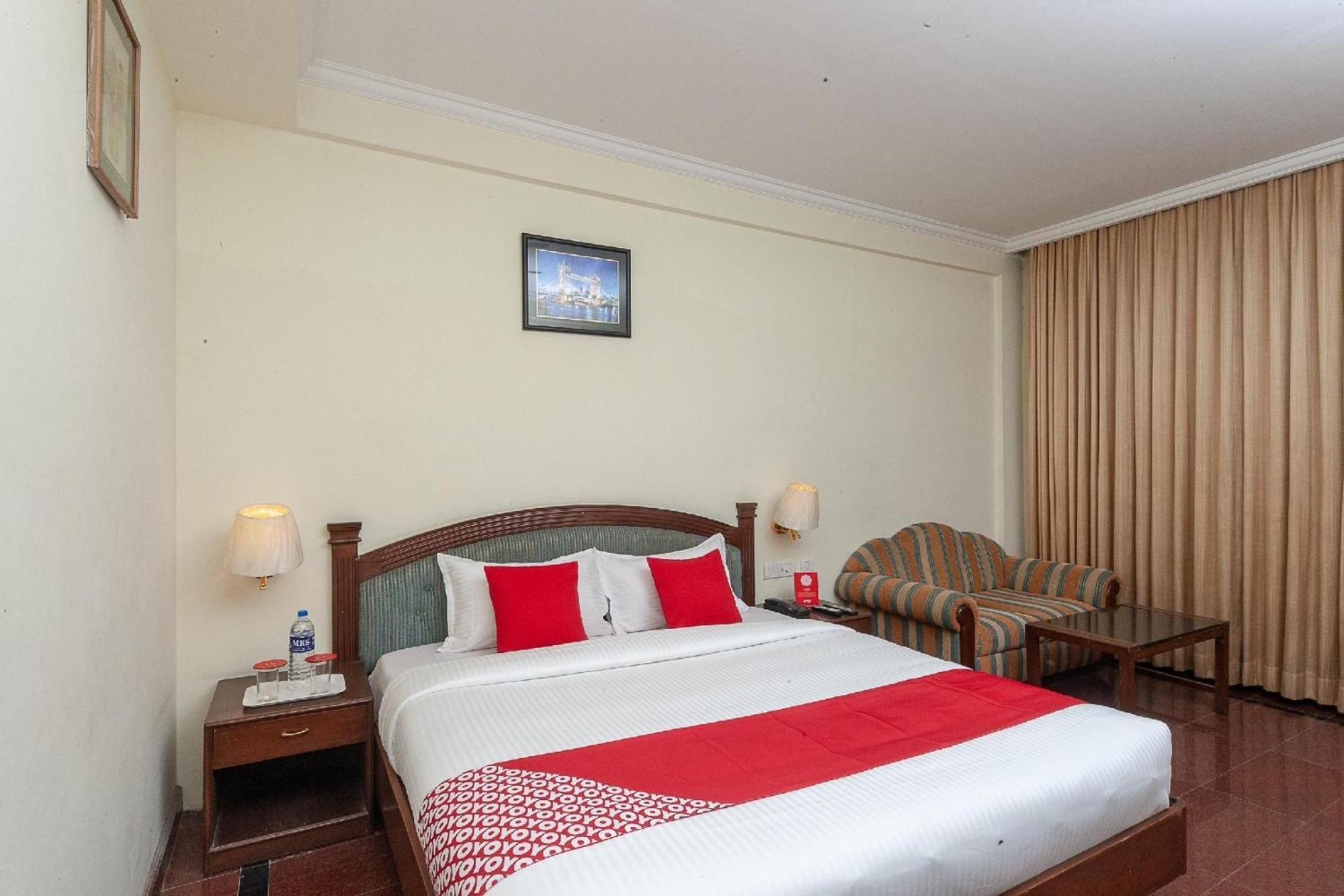 Simsan Hotel Chennai Eksteriør bilde